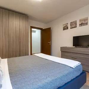  Apartament Guglie Design