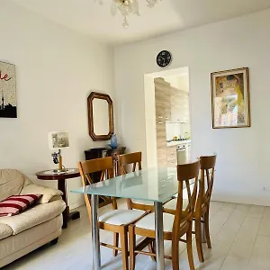 Apartament Ada's House